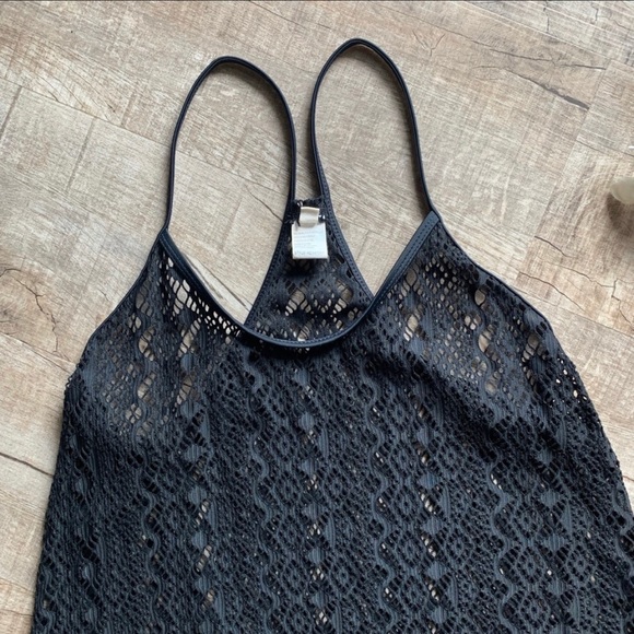 Reef Black Lace Swim Cover - Picture 2 of 8